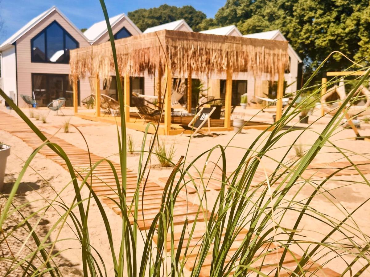 Lulu Holiday Resort Domki Z Podgrzewanym Basenem Mielno  Eksteriør billede