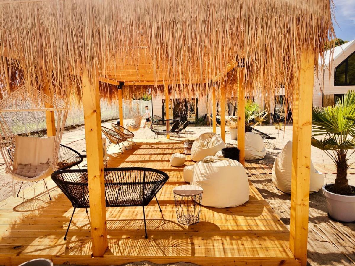 Lulu Holiday Resort Domki Z Podgrzewanym Basenem Mielno  Eksteriør billede
