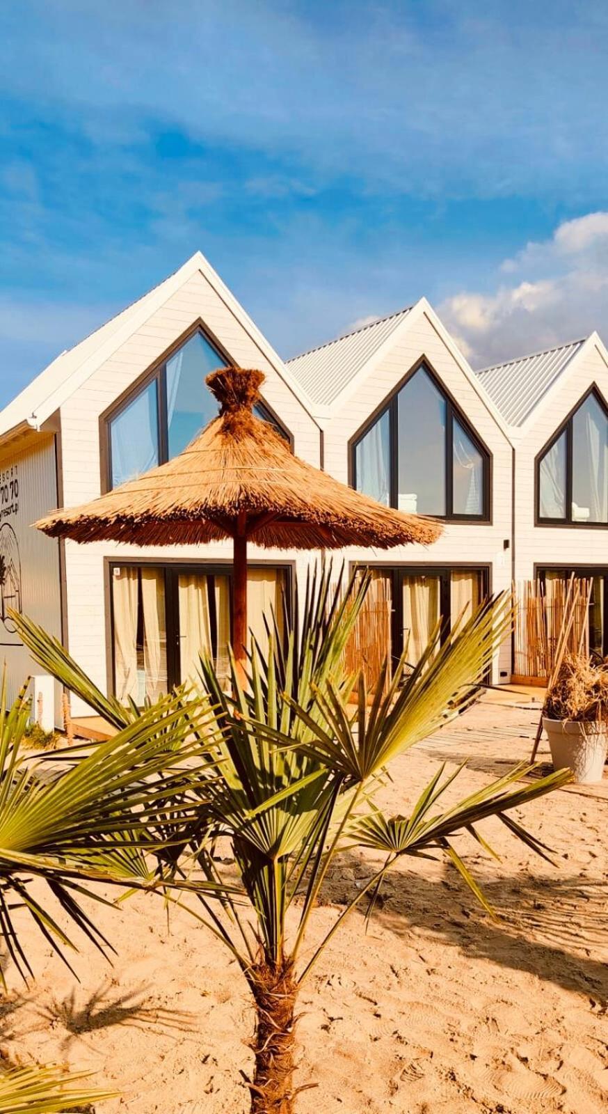 Lulu Holiday Resort Domki Z Podgrzewanym Basenem Mielno  Eksteriør billede